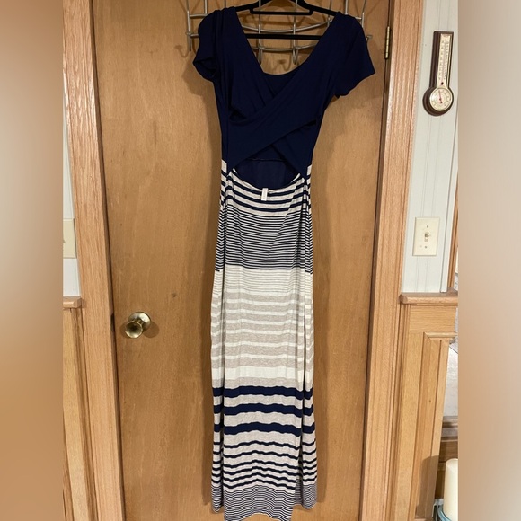 GILLI- maxi dress - Picture 2 of 3